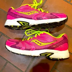 Saucony womens Grid size 9.5